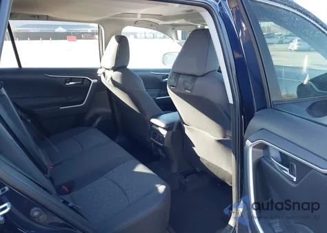 2024 Toyota Rav4 Xle z USA, uszkodzony, nr VIN 2T3P1RFVXRW428265